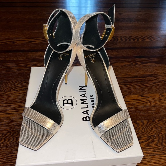 BALMAIN GOLD SANDAL PUMPS - Picture 1 of 6